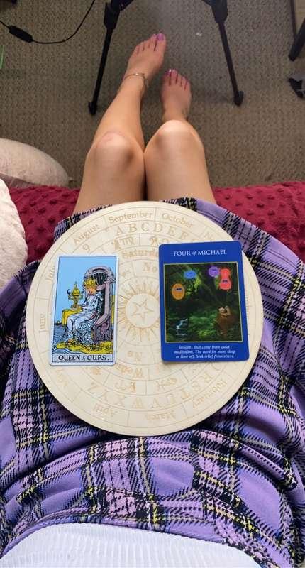 Todays tarot card reading for September 5th 2021  🏆👸🏼 QUEEN ..