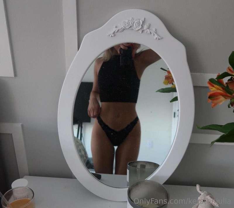 Mini Mirror 🪞