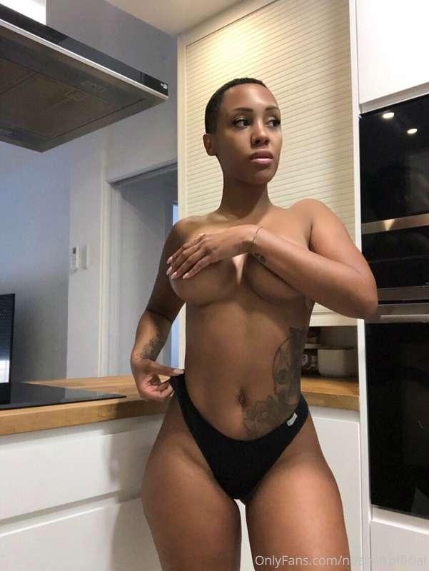 wish me, and jerk off with me!!! DM!