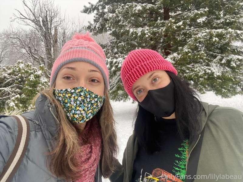 Fun day in the snow with @kimberlykane ❄️☃️⛷