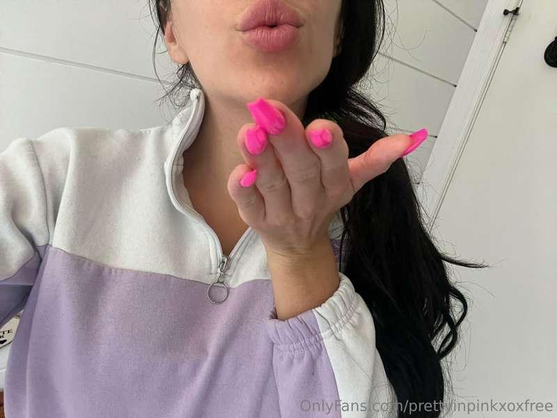 Who loves JOIs!?!🙊😈 I do, I do!! Sending out my first ever j..