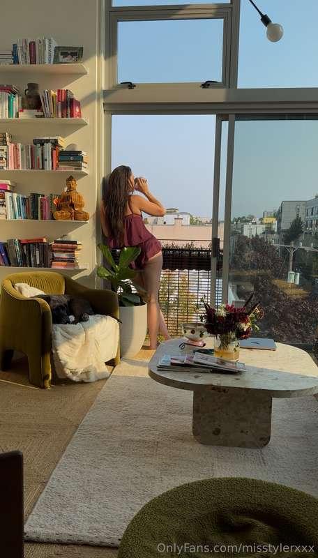 Morning peace☕Just me, my coffee, and the sunrise🌄