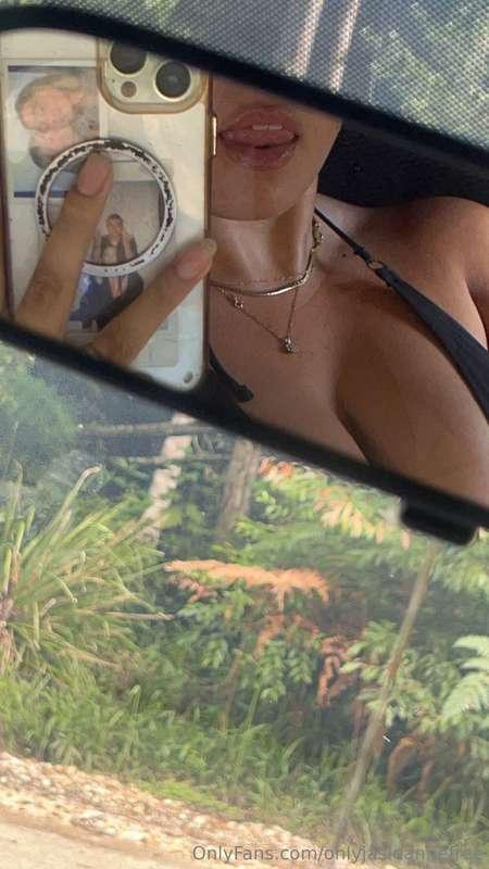 My VIP acc is only $3.50 right now!! 🔥 Cum join in on the fu..