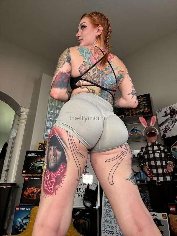 Like the way my ass looks in these shorts? 😈💕