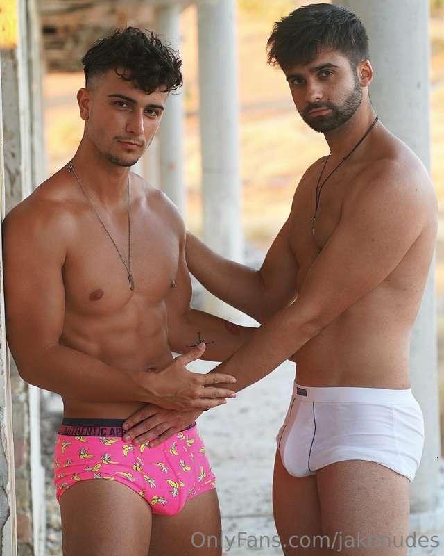 The real men  @burrowsman257  You should see our NEW video t..