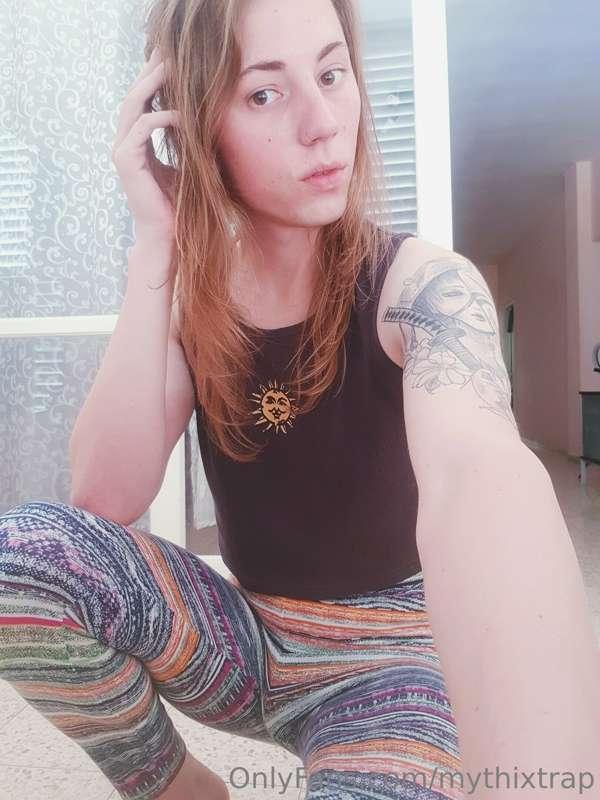 I love yoga pants 😅🔐