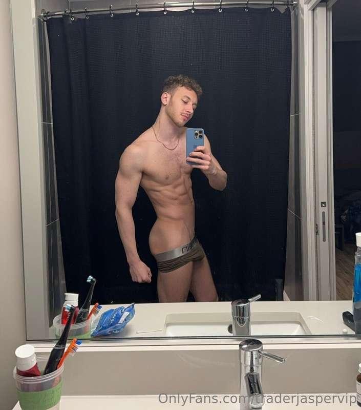 Get your ass in my DMs I got new stuff you need to see 👀👀