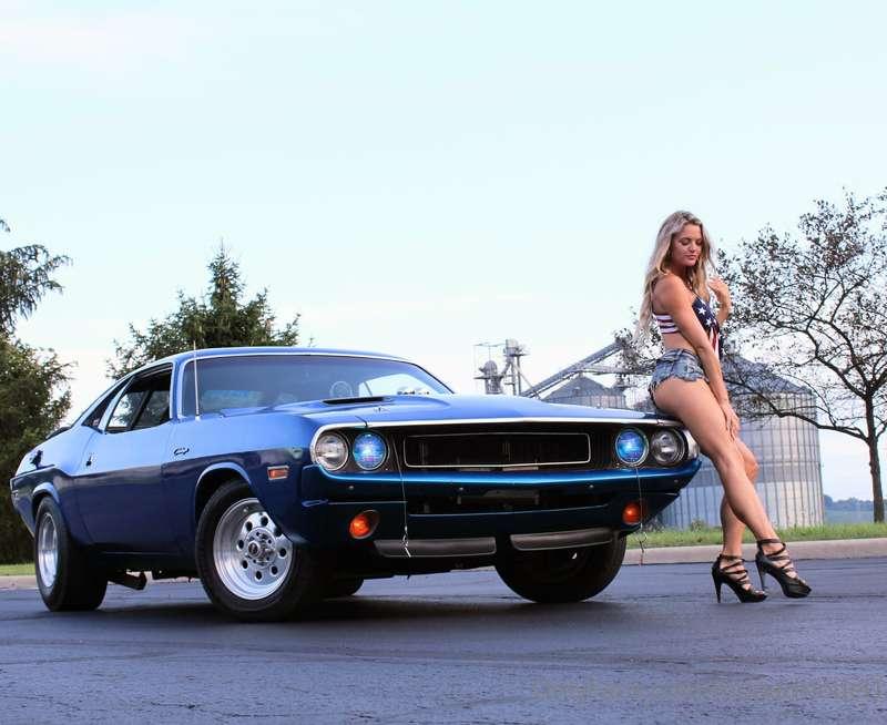 Mopar Monday!!