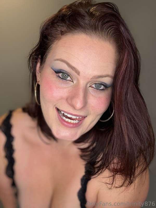 Sorry for the delay loves! Had a crazy week but back on trac..