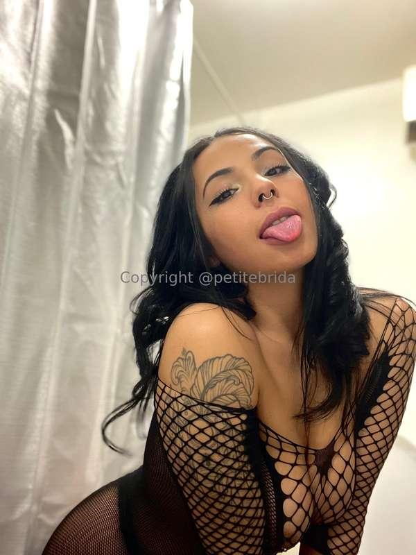 freepetitebrida image #3