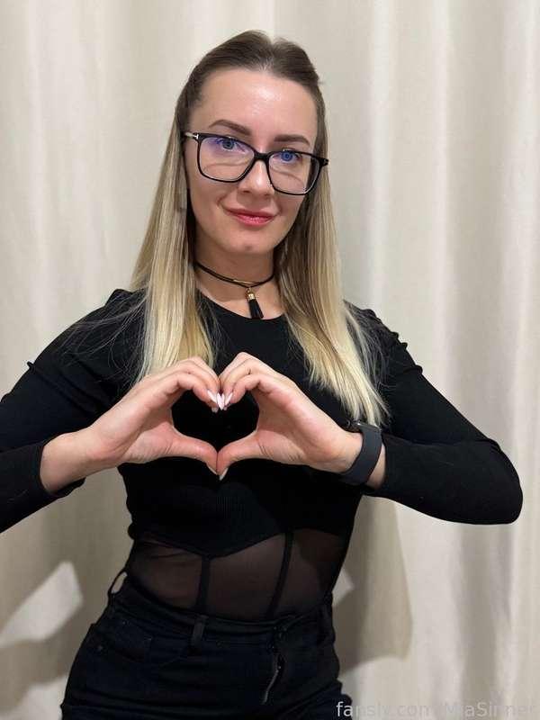 Hey loves! 💋
I just wanted to take a moment to say a huge THANK YOU to everyone who has tipped, commented, liked, and shared my content! 🥰 Your support means everything to me, and it keeps me motivated to keep improving and sharing my journey with you all—every single day.
✨ Big News! ✨
My subscription tiers are now LIVE and ready for you to join! 🎉 For a limited time, I’m offering huge discounts to make it even easier for you to get closer to me and my world. 😈 Whether you want more exclusive content or just a deeper connection, there’s something special for everyone!
I’m so excited to share this new step with you all, and I can’t wait to bring you even more fun and personal experiences. 🔥
And don’t worry, I haven’t forgotten about my current supporters—I’ll be rolling out something special for you soon as I get more familiar with all the awesome features Fansly has to offer. 😘
Thank you for your patience, love, and understanding as I continue to grow here. 🖤 You guys truly mean the world to me, and I’m beyond grateful for your support.
With all my love,
Mia Sinner 🥰
#ThankYou #Heart #Love #new #blonde #glasses #amateur #cute #smile #petite