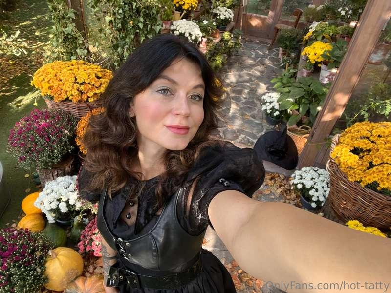 If Autumn were a woman, what kind of character do you think ..