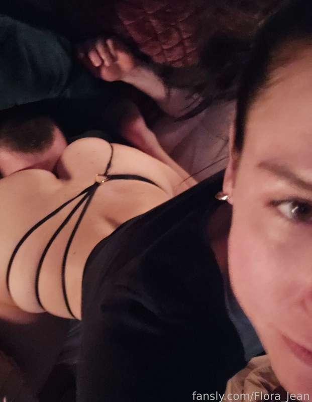 Sissy had some cleaning up to do this weekend 👅

#cuck #cuckold #hotwife #creampiecleanup #facesitting #facesit #sissy #goddess 
