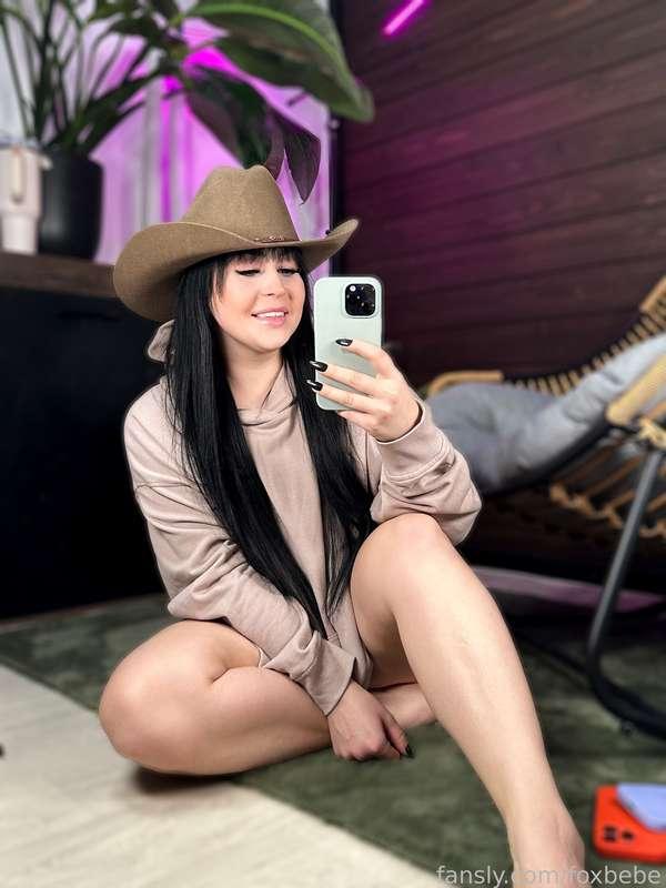 Howdy 🤠 




#country #countrygirl #pussy #wet #hot #creamy #nudes #outdoors #porn #bush #ass #bigass #hugeass #young #hairy #butt 