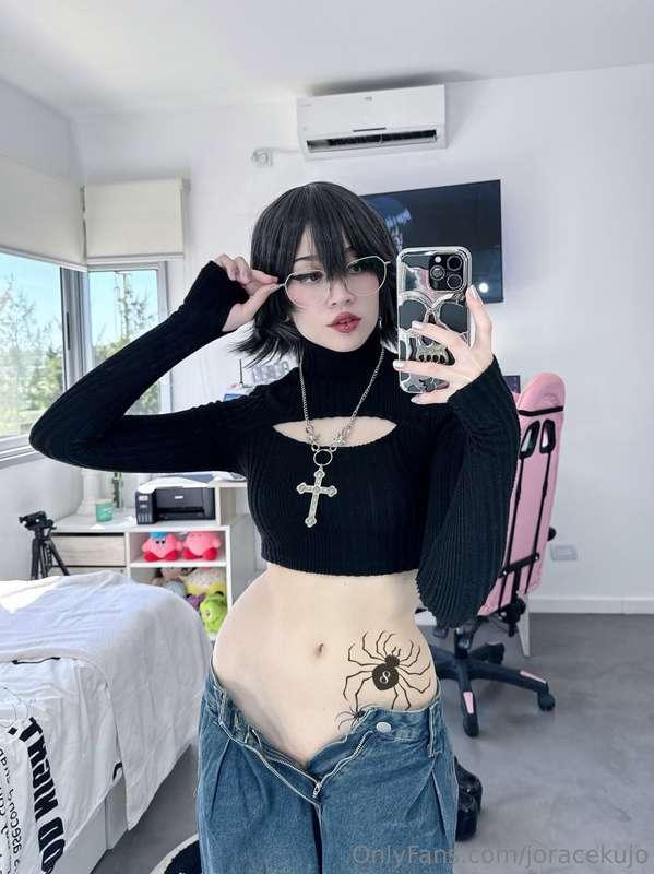1 o 2? 🕷️🖤