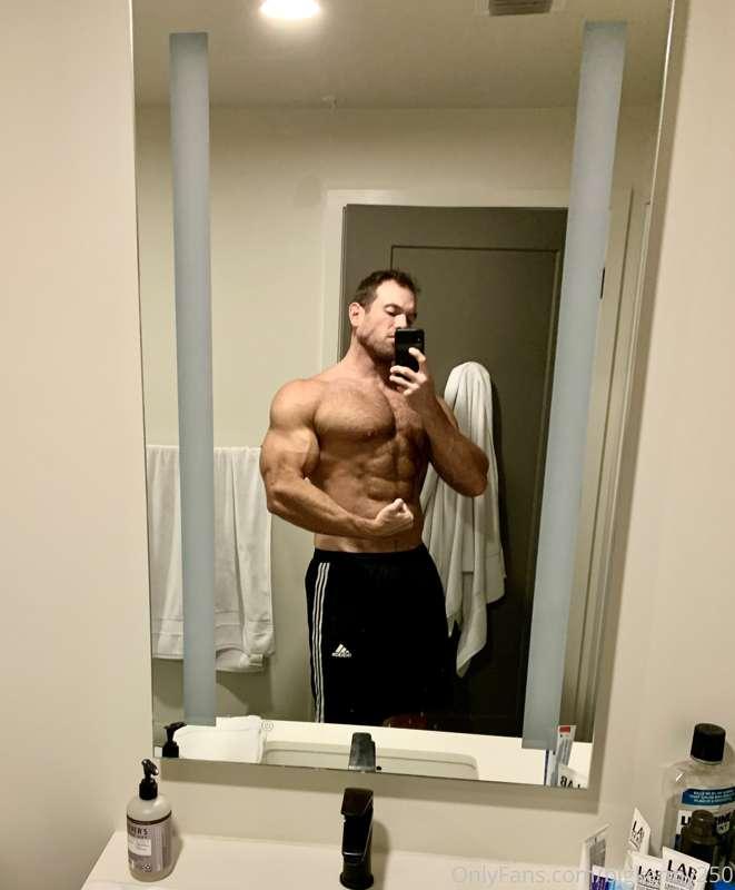 Should I fully grow my body hair out and go 100% rugged?? 🤔