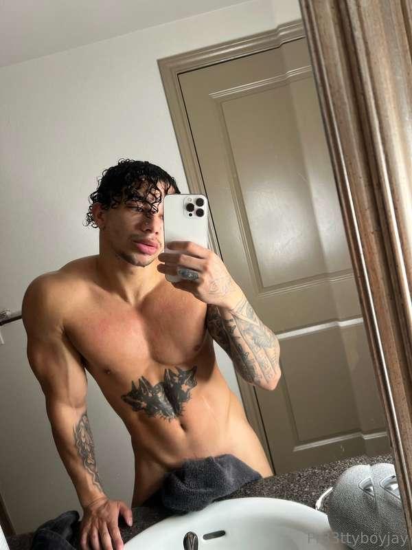 Waiting for your request… let’s make it hot 😈