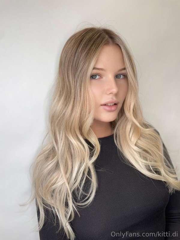 Hi, I'm happy to see you on my page 🤍 My name is Diana 🍓💗  I..