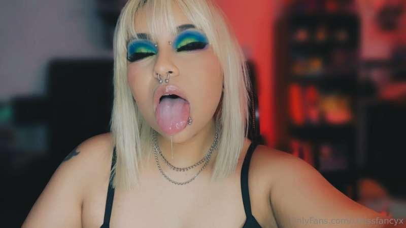😈👅💦