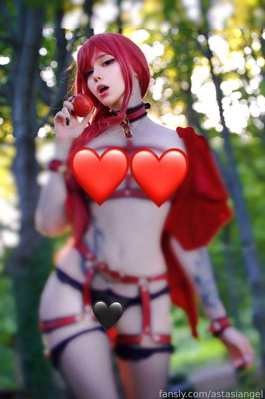 Would you become a wolf for such a Makima? 
Ps: there is something hidden behind the hearts :3

♡ ⠀⠀ ⠀ . 　　ﾟ. 　⠀ ♡ ⠀⠀ ⠀ . 　　ﾟ. 　⠀ ♡

#fyp #makima #bondage #csm #cosplay  #anime #chainsawman #boobs  #breast #lewd #hottie #bikini #outside #nature #nipples #pussy 