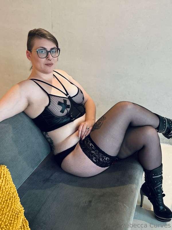 curvesrebecca69 image #3