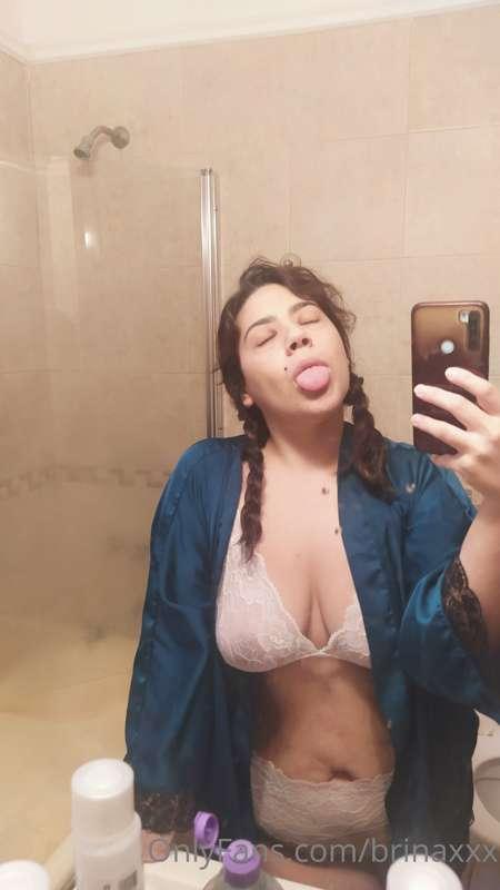 Haciendo contenido nuevo 🥵
making new content 🥵