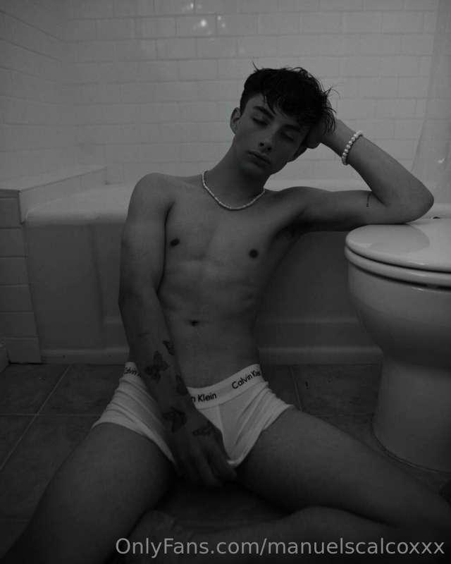 manuelscalcoxxx image #1