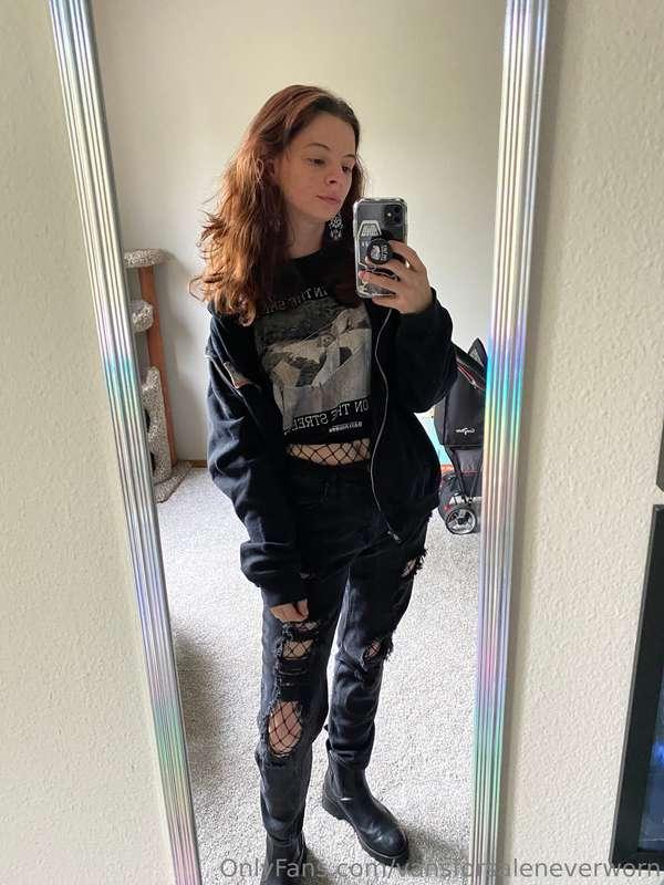 Happy Friday the 13th 👻🖤