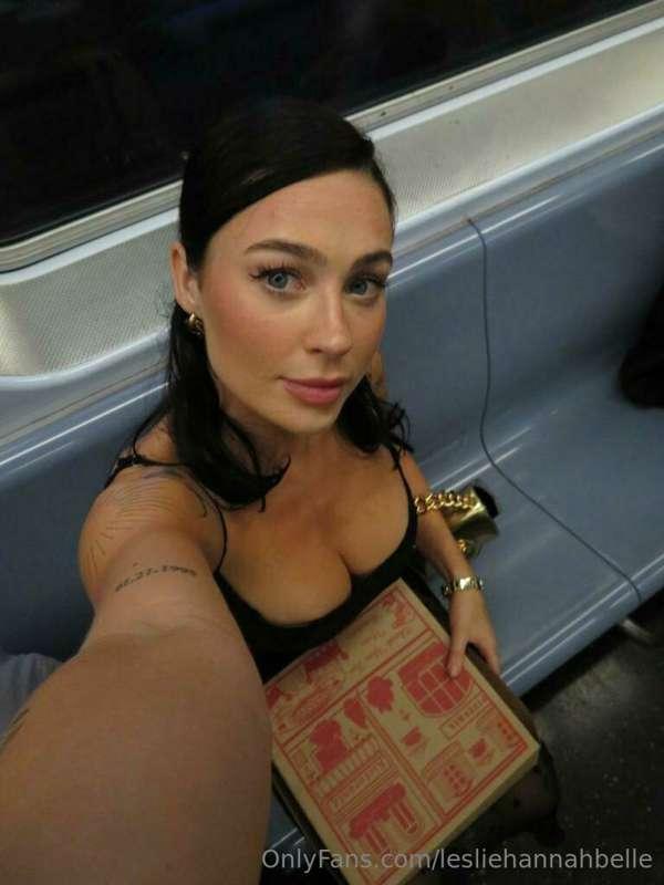 munchies anyone? 🍕