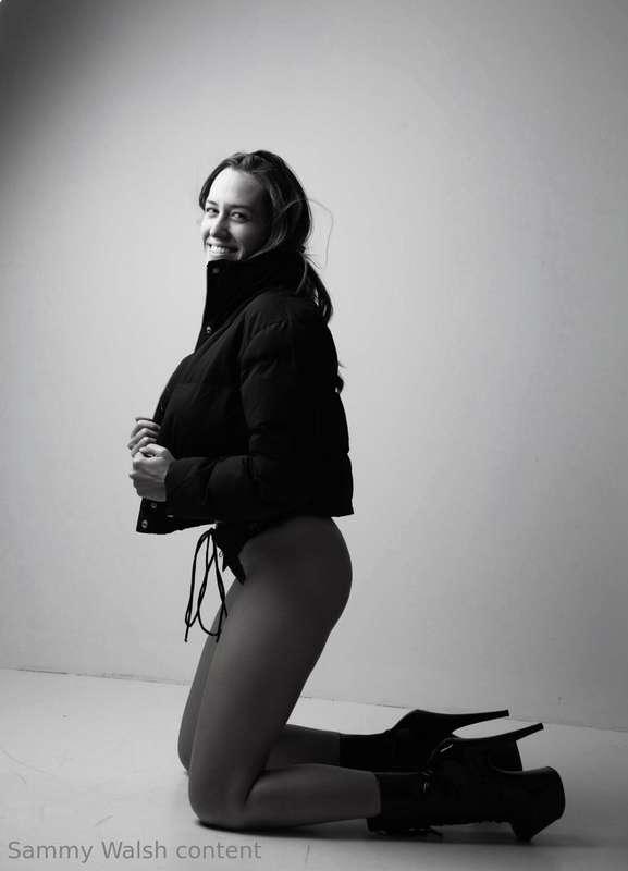 Some of the studio shoot pics are here 🥰 the one without the..