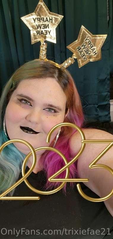 A little naughty New Years photo set. 9 photos total. All yo..