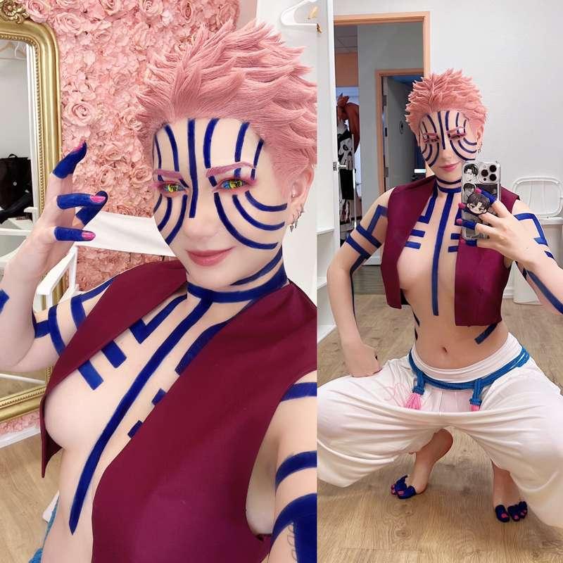 AKAZA WITH TITS!! 😳💙💕👊
