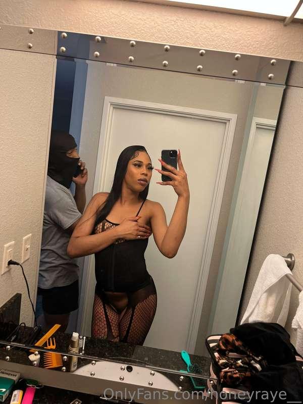 Dropping 2 videos tonight 💙 YES the 3 sum is 1 of them 🍯