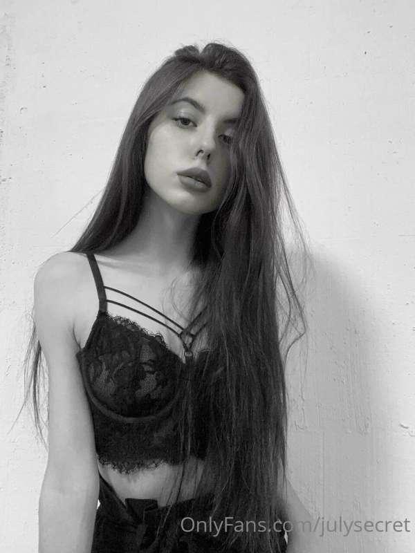 b&w pics
🧥🧥🧥😋🤭