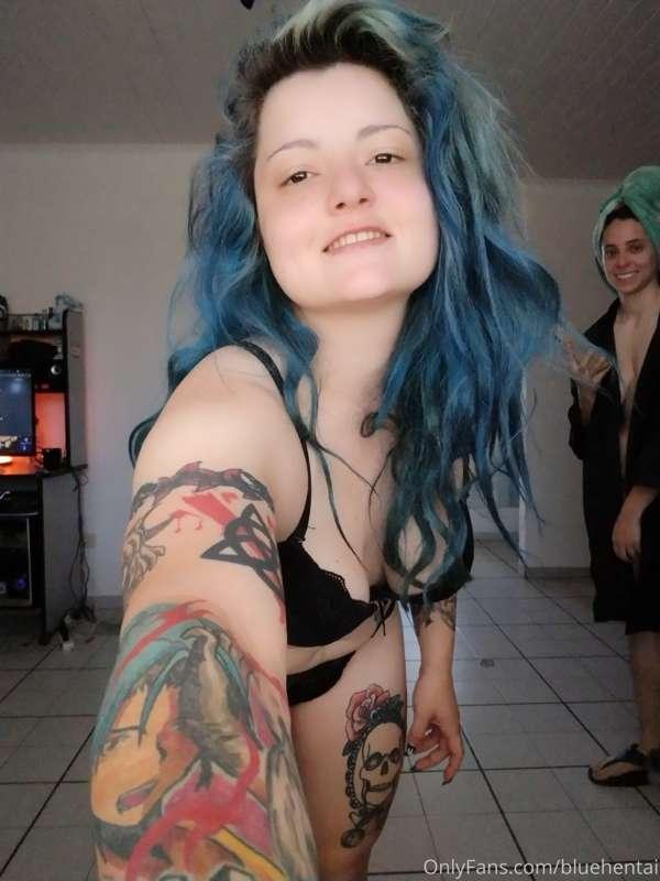 HI!! i am avalaible <3 @katrablack