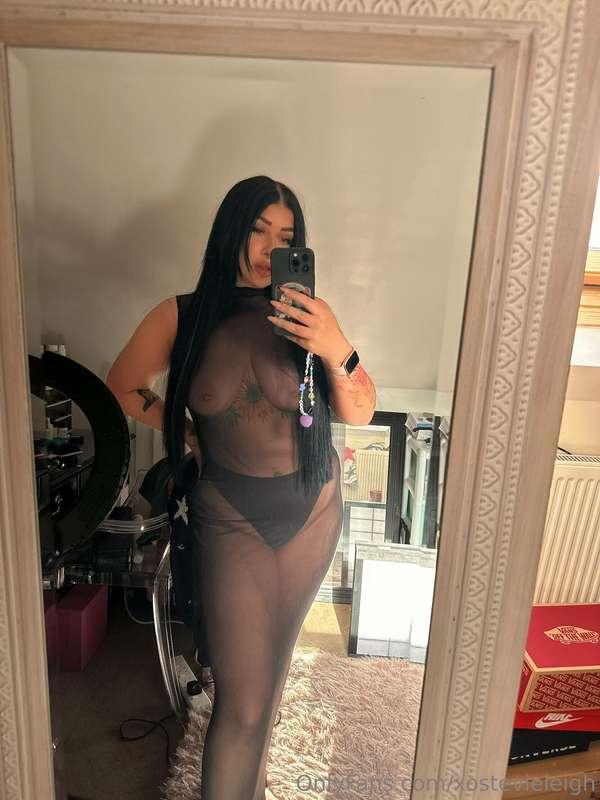 Do I keep this and take some sexy pics in it one day? 🥰