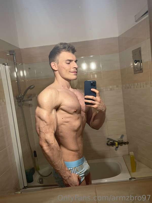 armzbro97 image #2