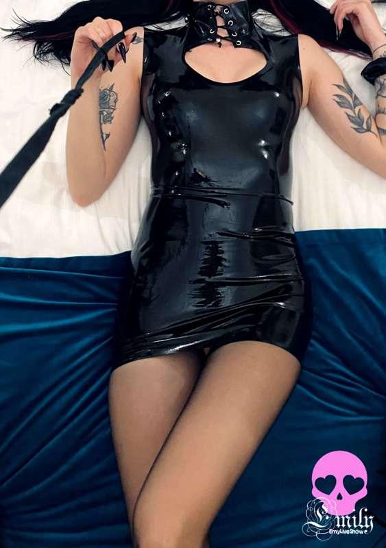 emyliveshow image #1