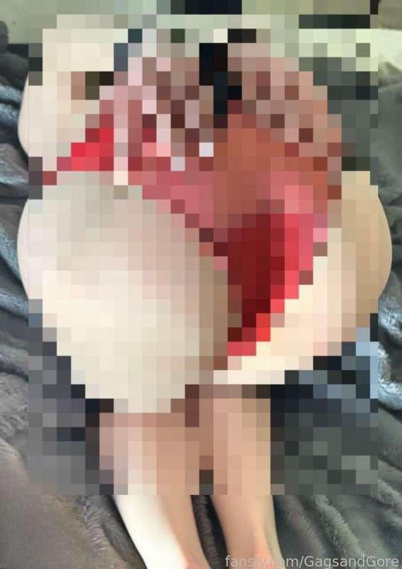 gagsandgore image #16