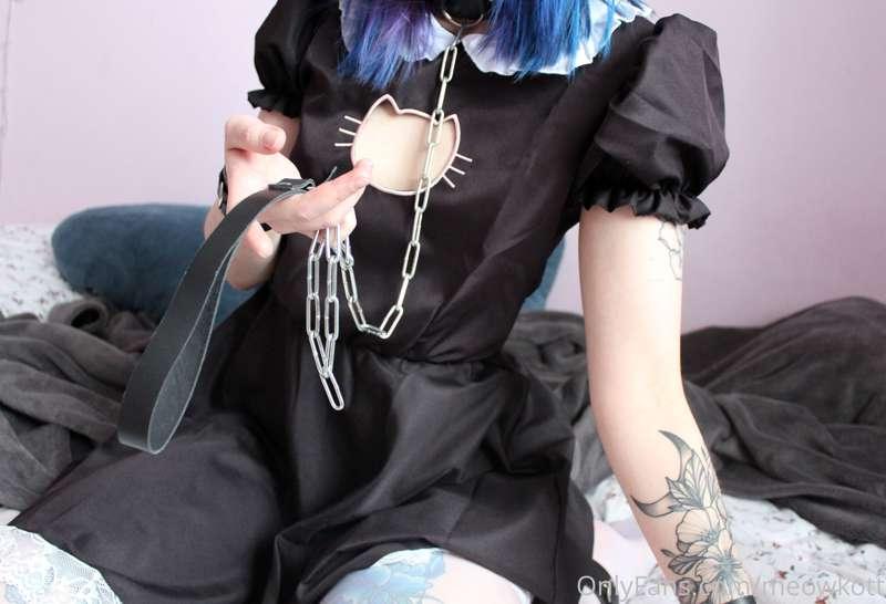 Come grab that leash..