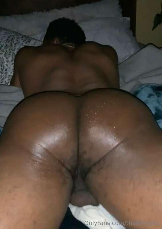 I need a booty rub