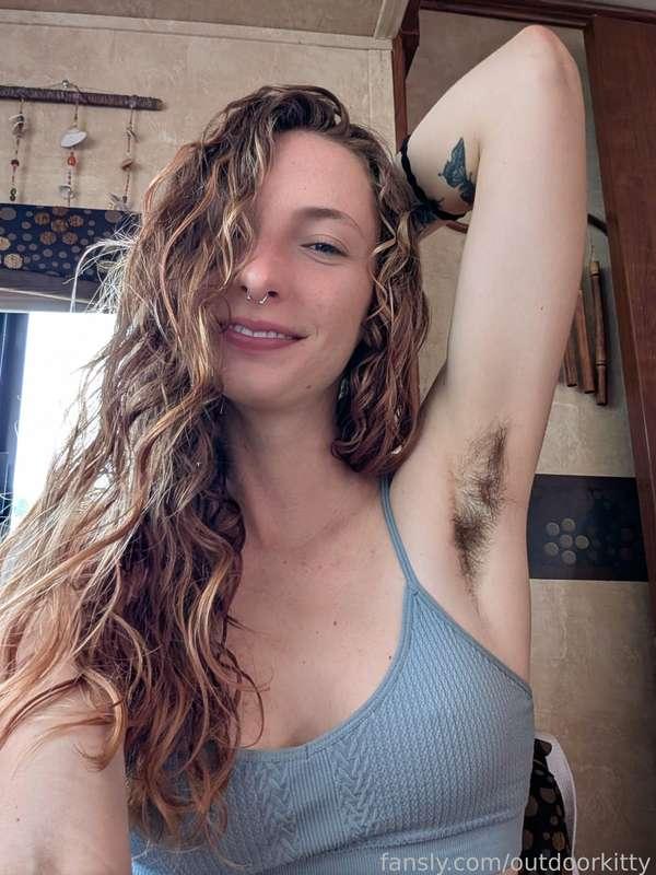 outdoorkitty image #1