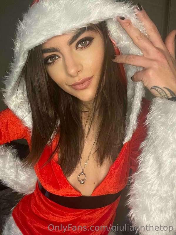 merry christmas 🤍🎄
any christmas jokes?;)