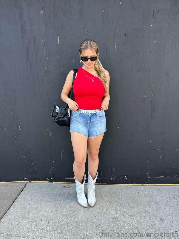 My outfit of the day 🤷🏻‍♀️