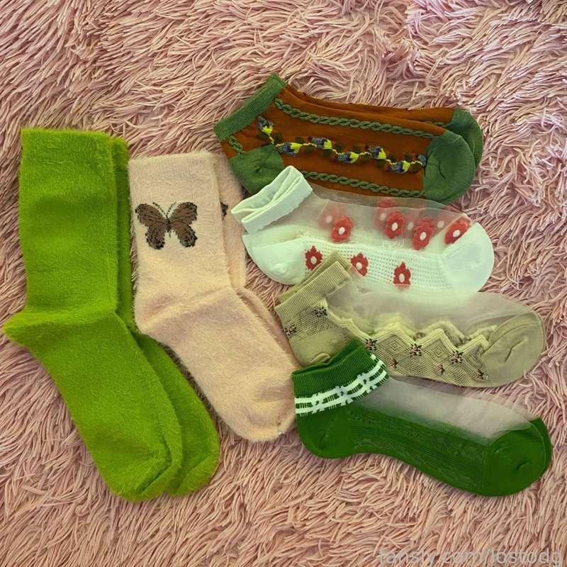 You know how much I love socks, today I bought myself such cute ones🌸🌿🌼i’m sooo happy🥰🥰 Which ones do you like the most? 

#fyp #socks
