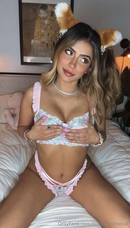 play with my tits👀