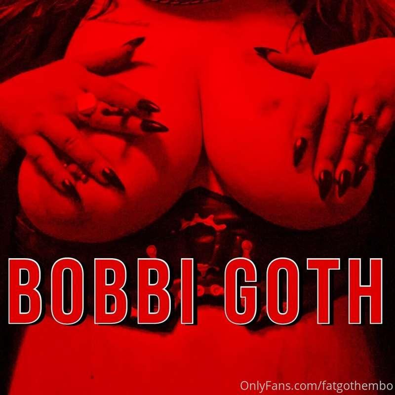 1 or 2? 
.
.
.
.
.
.
.
.
.
.
.
.
.
.
.
#tits #bbw #queer #jo..