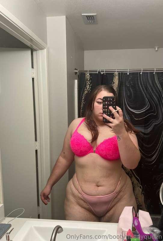 bootynbodyqueen image #0