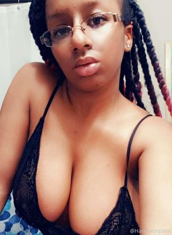 @harmoniiquinn