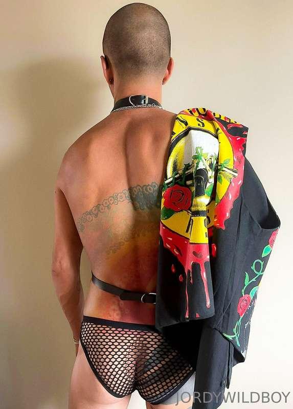 🤟 ***JORDY LOVES HIS*** *GUNS N'* ***HIS*** *ROSES* 🤟  📢 **C..